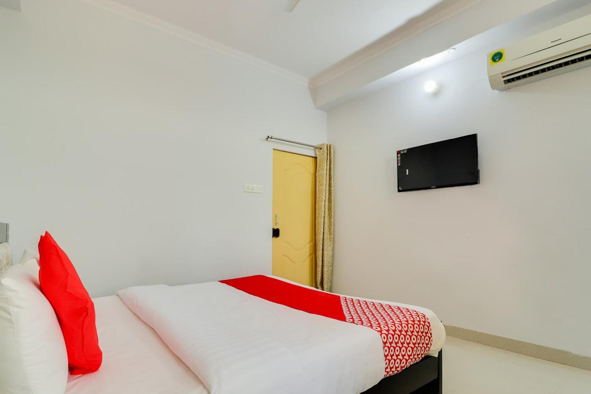 Hotel O Vgs Chinhat Εξωτερικό φωτογραφία