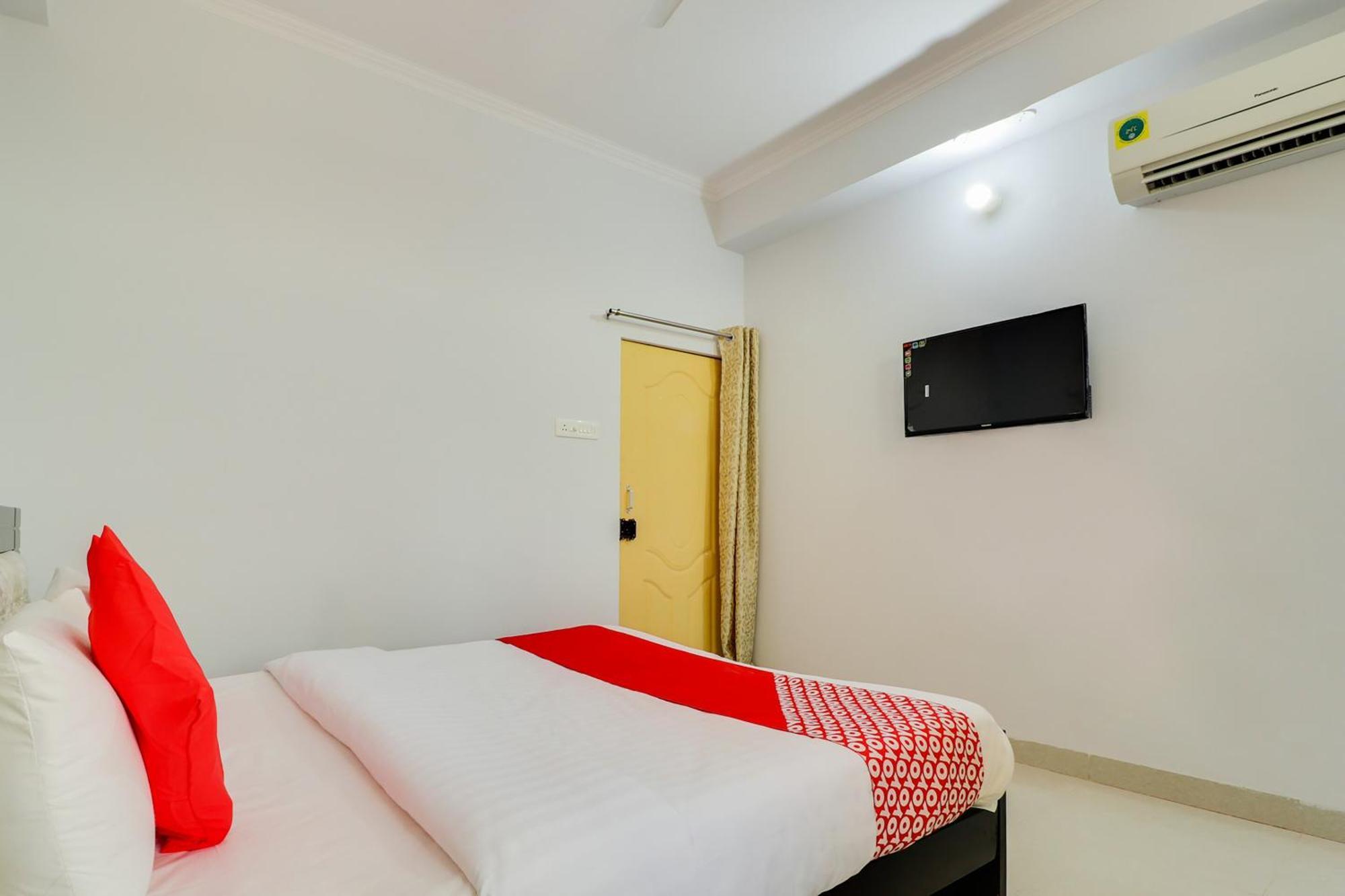 Hotel O Vgs Chinhat Εξωτερικό φωτογραφία